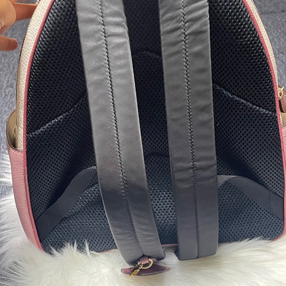 Coach Bookbag Pink heart shaped logo - Picture 3 of 10